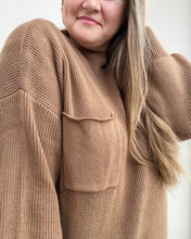 Load image into Gallery viewer, Conway Ribbed Sweater in Green