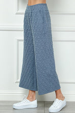 Load image into Gallery viewer, Fort Collins Blue Quilted Set