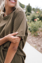 Load image into Gallery viewer, Cambridge Boyfriend Tee in Five Colors