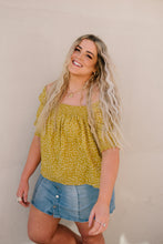 Load image into Gallery viewer, Cotswolds Floral Smocked Top in Two Colors