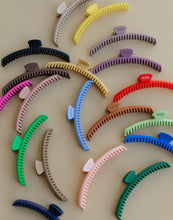 Load image into Gallery viewer, Matte Original Hold Everything Clip