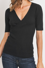 Load image into Gallery viewer, Freeport Ribbed Cream Top in Black