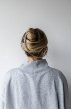 Load image into Gallery viewer, Shiny Hold Everything Clip