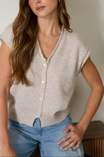 Load image into Gallery viewer, Villa Park Favorite Cardigan Top in Beige