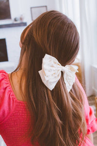 The Bow Collection: Pearl Bow Clip