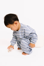Load image into Gallery viewer, Kids Sky Stripe Sweatsuit