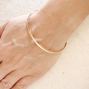 Paris Jewelry Collection: Classic Bangle