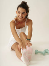 Load image into Gallery viewer, Ruffle Grip Pilates Sock in Pink Bows