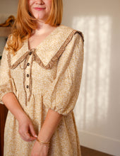 Load image into Gallery viewer, Cambridge Floral Collared Dress
