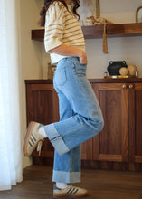 Load image into Gallery viewer, Sonoma Classic Cuff Jeans in Medium Wash