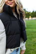 Load image into Gallery viewer, Park City Black Crop Puffer Vest
