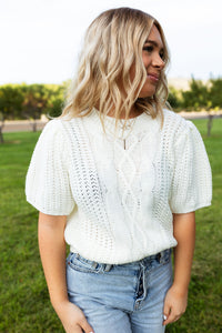 Beverly Hills Short Sleeve Cable Sweater in Cream