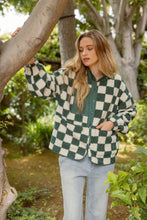 Load image into Gallery viewer, Canyon Drive Checkered Fleece Jacket in Green