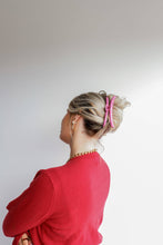 Load image into Gallery viewer, Shiny Hold Everything Clip