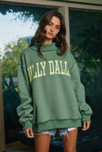 Load image into Gallery viewer, Dilly Dally Pullover In Green