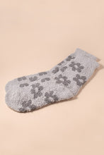 Load image into Gallery viewer, Hawthorne Fuzzy Daisy Socks