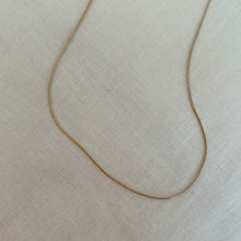 Load image into Gallery viewer, Los Angeles Jewelry Collection: Slinky Chain Necklace