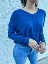 Load image into Gallery viewer, Woodlake Center Seam Sweater in Light Navy