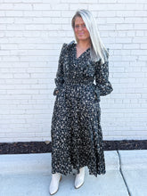 Load image into Gallery viewer, Knoxville Ruffled Black Floral Dress