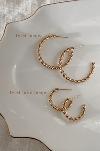 Paris Jewelry Collection: Twist Midi Hoops
